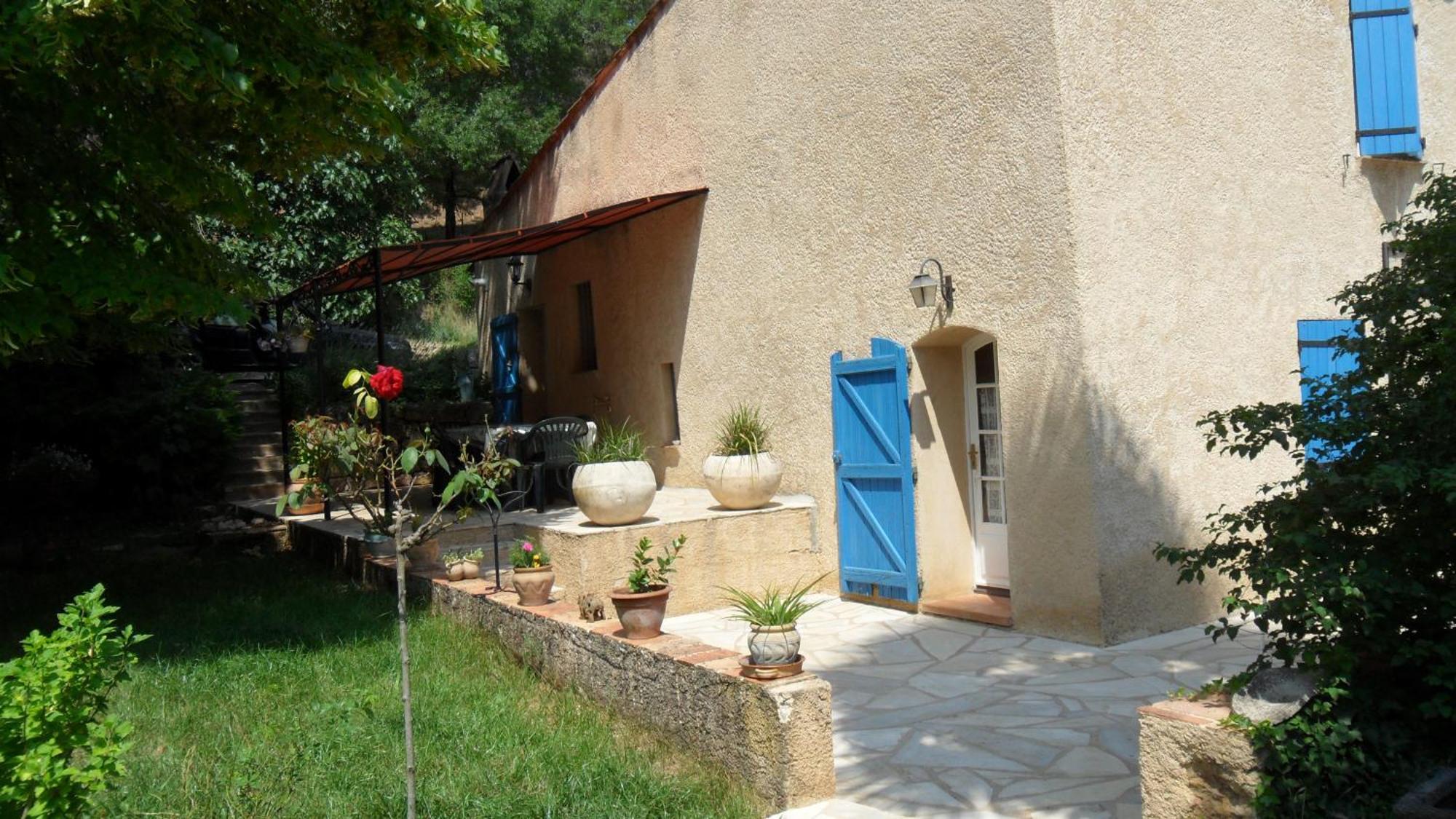Villa Domaine De La Provenc'Ane Salernes Habitación foto