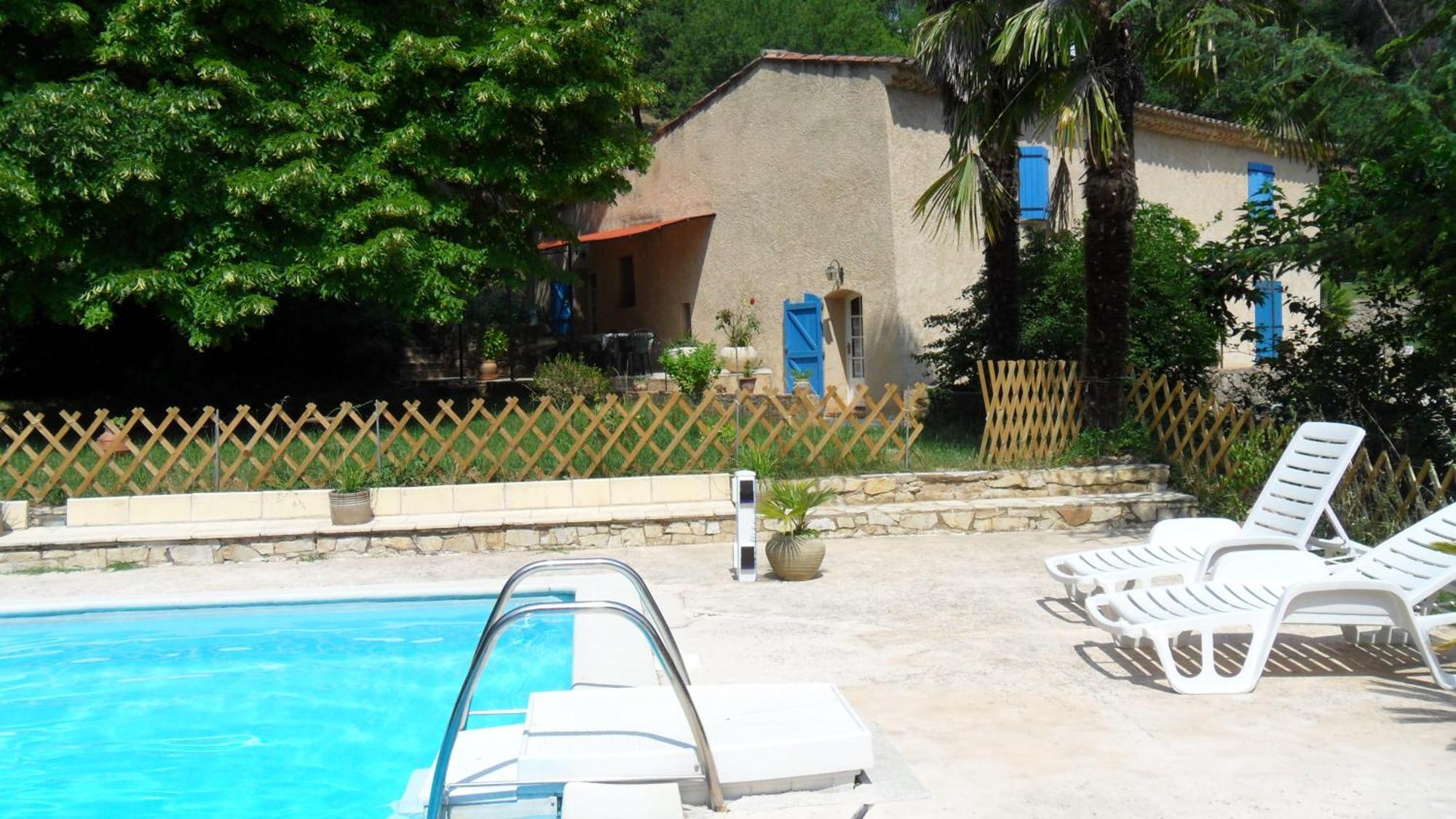 Villa Domaine De La Provenc'Ane Salernes Habitación foto